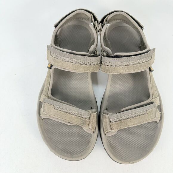 Sandals_&_Flip_Flops